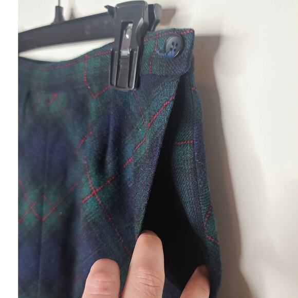 Vintage Pendleton green blue plaid long wool skirt with pockets - 8 - Picture 3 of 6
